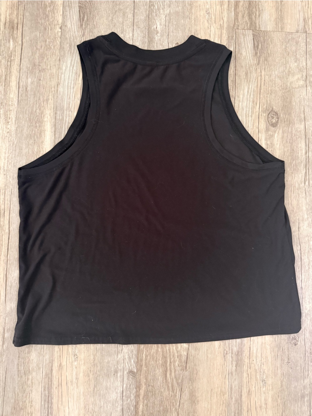 Vuori black energy tank top high neck waist length. Size small? - Picture 4 of 4